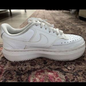 Women’s Nike Air Force 1 - Size 8